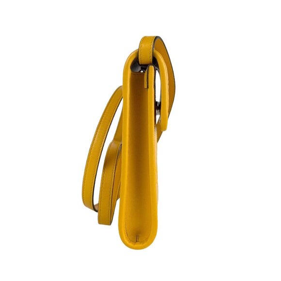 GUCCI Yellow Leather Shoulder Bag - Picture 2 of 5